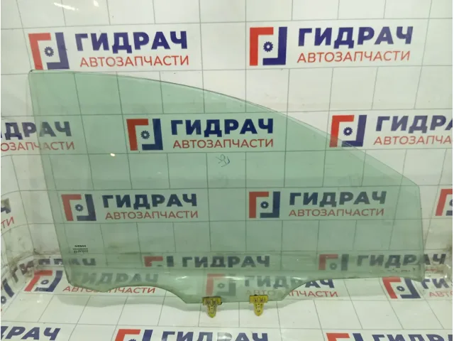 Стекло двери передней правой Nissan Note 803009U000
