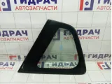 Стекло кузовное глухое (форточка) правое Nissan Note 833009U000