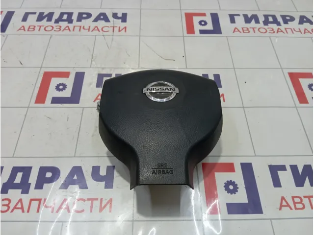 Подушка безопасности в рулевое колесо Nissan Note 985109U09A