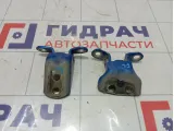 Петли двери передней левой Nissan Note