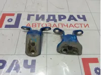 Петли двери передней левой Nissan Note