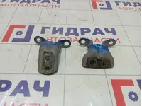 Петли двери передней правой Nissan Note