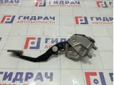 Педаль сцепления Nissan Note 46503BC700