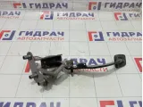 Педаль сцепления Nissan Note 46503BC700