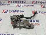 Педаль тормоза Nissan Note 465019U100