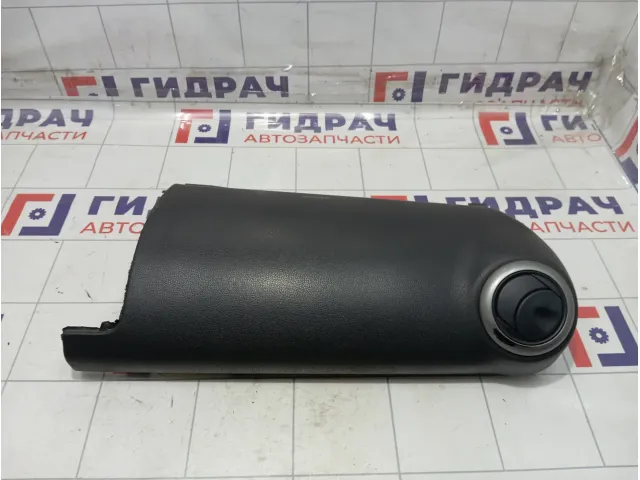 Накладка торпедо правая Nissan Note 682139U10B