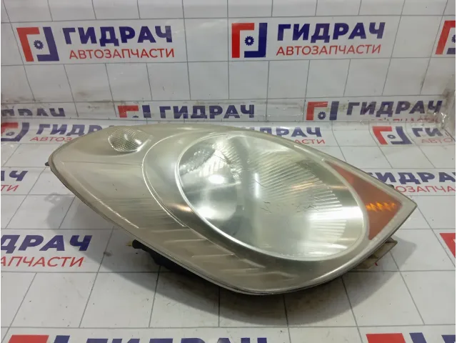 Фара правая Nissan Note 260109U100
