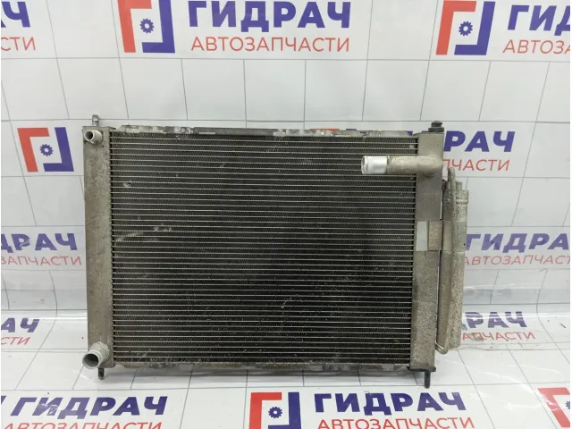 Радиатор кондиционера Nissan Note 21400BC40C