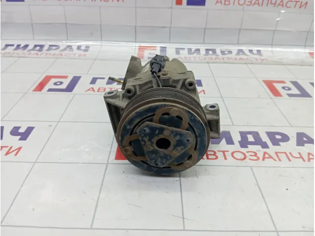 Компрессор системы кондиционирования Nissan Note 92600CJ700