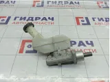 Цилиндр тормозной главный Nissan Note 46010AX701
