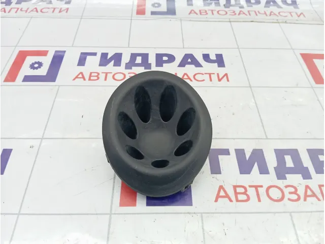 Заглушка бампера переднего правая Nissan Note 622569U000