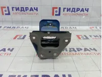 Кронштейн бампера переднего левый Nissan Note 751159U00A
