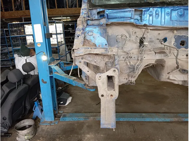 Лонжерон передний правый Nissan Note