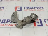 Кронштейн ролика натяжителя Nissan Note