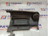 Накладка торпедо правая Nissan Note 682139U10B