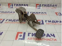 Педаль тормоза Nissan Note 465019U11A