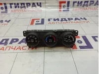 Блок управления климатической установкой Nissan Note 275009U15A