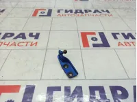 Кронштейн амортизатока крышки багажника левый Nissan Note 904599U00A