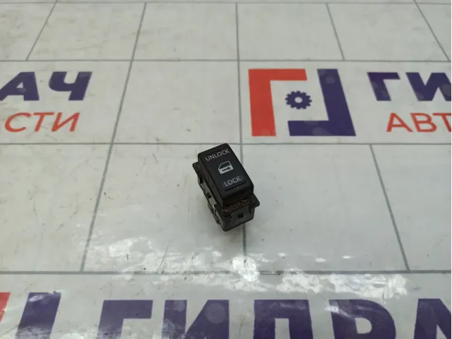 Кнопка центрального замка Nissan Note 252109U00A