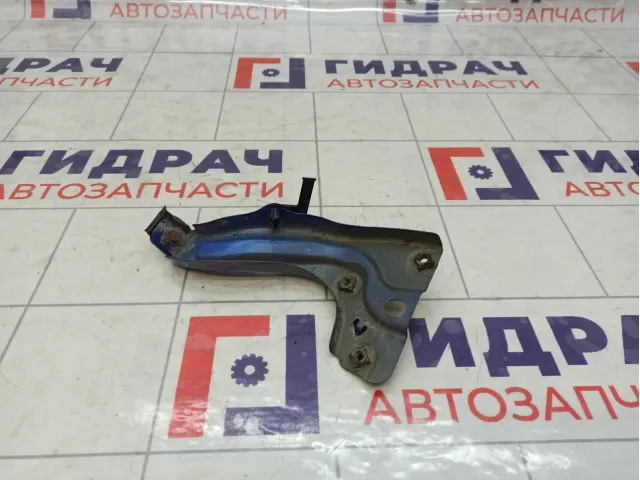 Кронштейн крепления крыла левый Nissan Note F31459U0M0