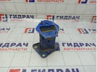 Кронштейн усилителя переднего бампера правый Nissan Note 75114ED000