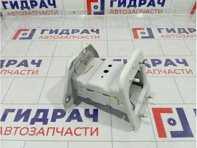 Кронштейн усилителя бампера передний левый Nissan Note 751159U00A