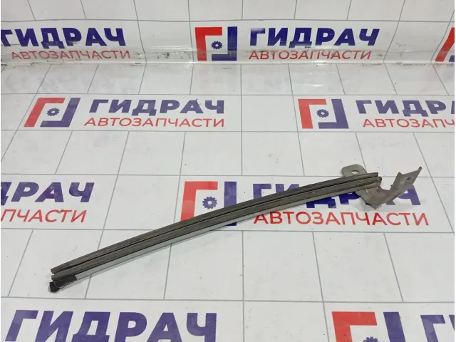Направляющая стекла двери передней левой Nissan Note 803879U000