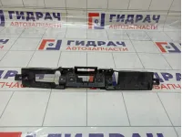 Накладка двери багажника Nissan Note 908689U11A
