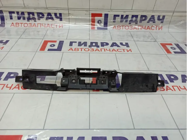 Накладка двери багажника Nissan Note 908689U11A