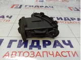 Дефлектор воздушный правый Nissan Note 68750BH00B