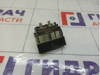 Блок предохранителей на клемму аккумулятора Nissan Note 2438079915