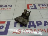 Блок предохранителей на клемму аккумулятора Nissan Note 2438079915