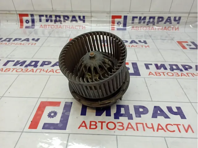 Моторчик отопителя (печки) Nissan Note 272269U01A