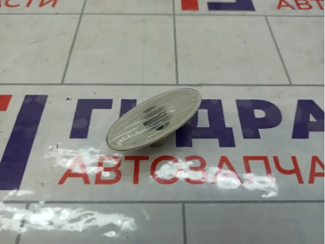 Повторитель на крыло Nissan Note 261608990A