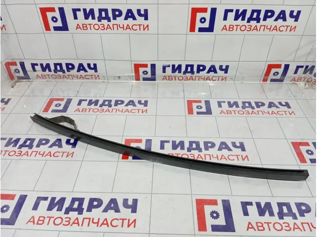 Направляющая стекла двери задней правой Nissan Pathfinder 82222EA500