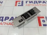 Блок управления стеклоподъемниками Nissan Pathfinder 25401EB302