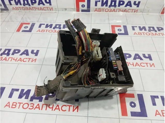 Блок предохранителей Nissan Pathfinder