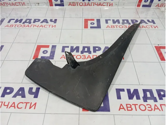 Брызговик передний правый Nissan Pathfinder