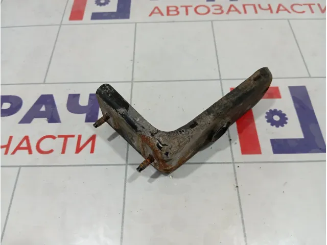 Кронштейн радиатора Nissan Pathfinder