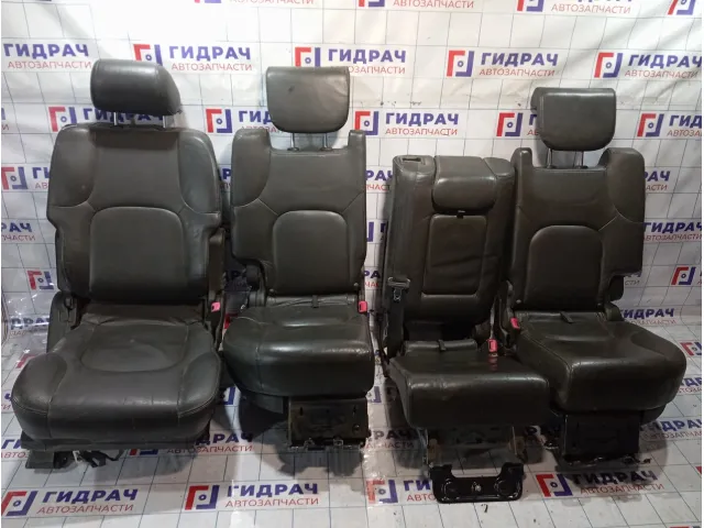 Сиденье комплект Nissan Pathfinder
