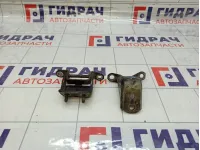 Петли двери задней правой Nissan Pathfinder