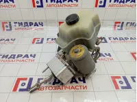 Цилиндр тормозной главный Nissan Patrol (Y62) 460101LB2C