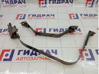 Лента крепления бензобака Nissan Patrol (Y62)