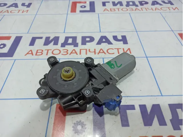Моторчик стеклоподъемника переднего левого Nissan Patrol (Y62) 80730-1LA0A