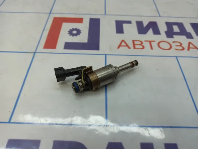 Форсунка инжекторная электрическая Nissan Patrol (Y62) 16600-1LA0A