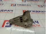 Кронштейн генератора Nissan Patrol (Y62) 11710-1LA0A