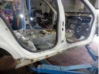 Порог со стойкой правый Nissan Primera (P12)