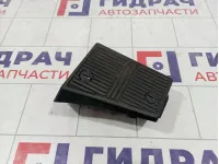 Накладка декоративная под ногу Nissan Primera (P12) 67840-AU010