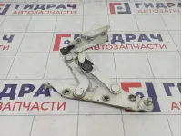 Петля крышки багажника правая Nissan Primera (P12) 84400-AU000