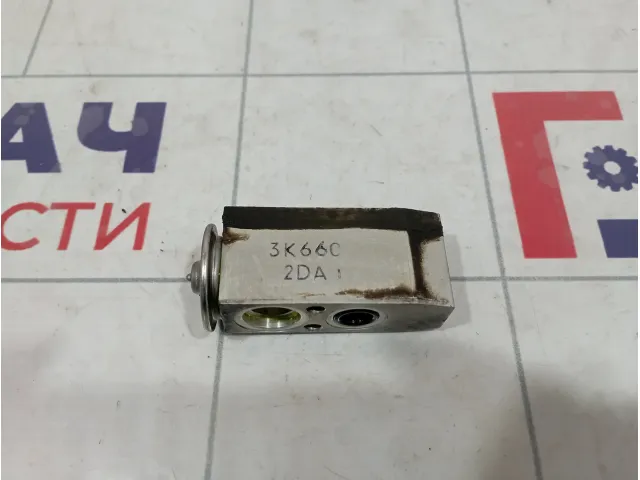 Клапан кондиционера Nissan Primera (P12) 92200-AU400